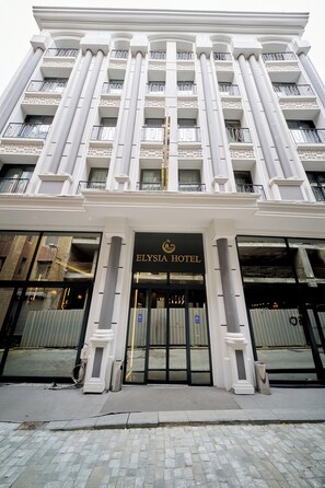 Front of property - Elysia Hotel (Istanbul)