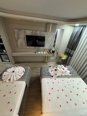 Habitación estándar con 1 cama doble o 2 individuales | Sábanas de algodón egipcio y ropa de cama de alta calidad