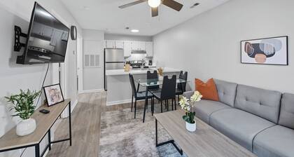 Bright Modern 1BR Retreat I Fitness Center