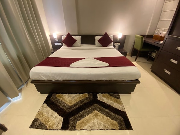 Quarto casal superior, vista para a cidade | Wi-Fi de cortesia