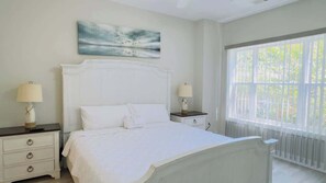 2 makuuhuonetta, silitysrauta/-lauta, Wi-Fi, vuodevaatteet