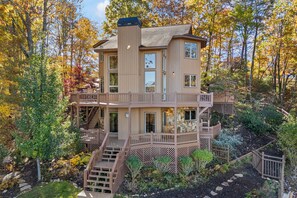 Exterior - Sleeps 12 • Stunning Mountain Views • Fire Pit • Arcade • 5 Acres • Large Decks (Morganton)