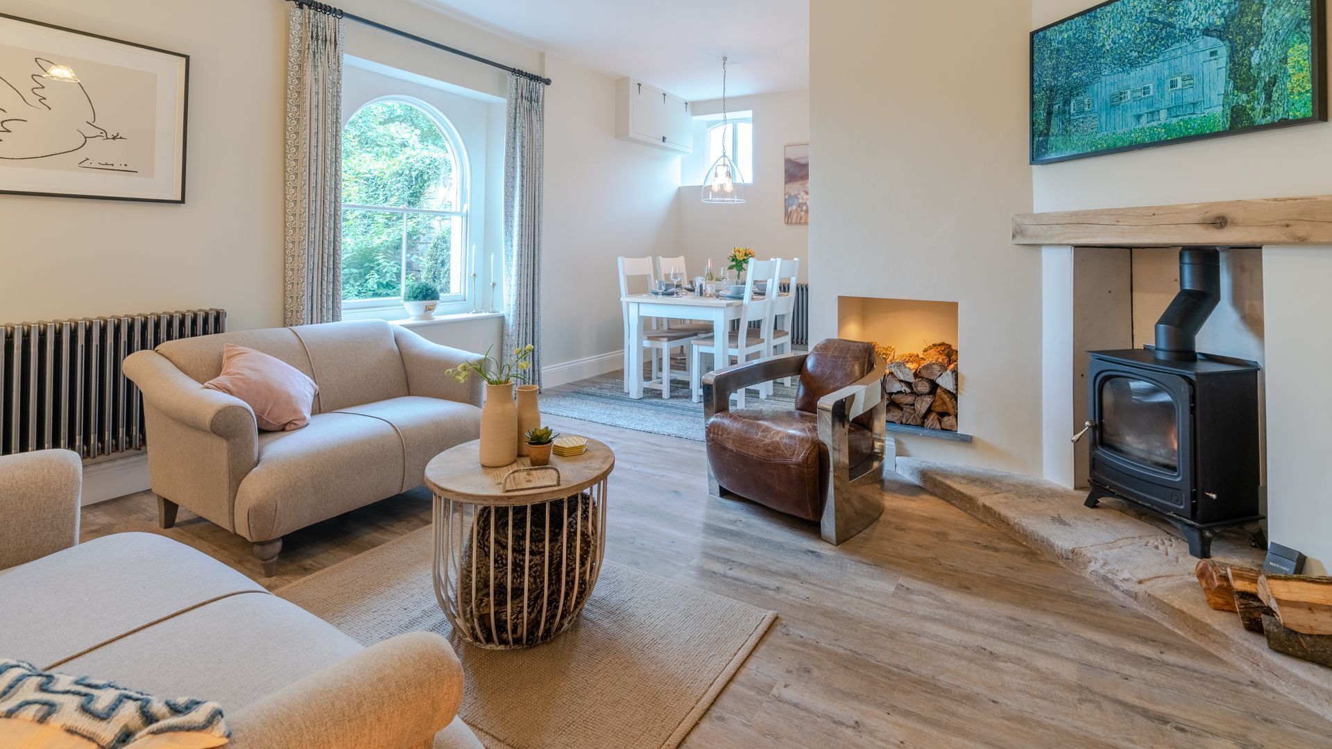 Wallhope Escape - Sleeps 6 Guests  In 3 Bedrooms - Chepstow