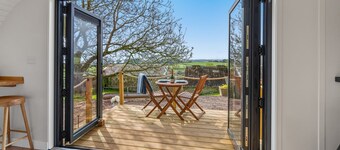 Wallhope Escape - sleeps 6 guests  in 3 bedrooms