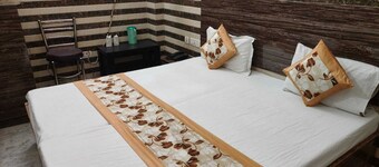 HOTEL SARWAN