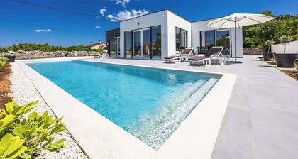 Villa Magdalena with private heated pool