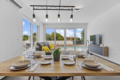 Villa Magdalena with private pool