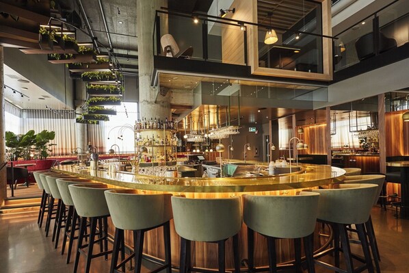 Bar (on property) - Unwind in Modern Room w/ Chic Design + Large Windows in Prime Location | 3 Units (Brossard)