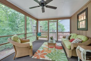 Televisor i llar de foc