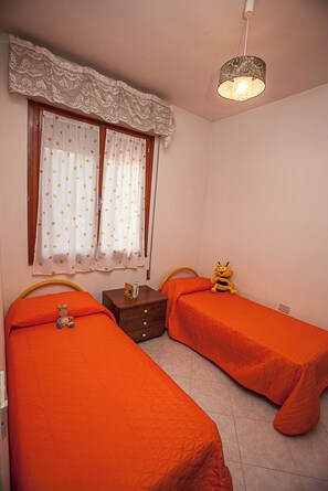 2 bedrooms