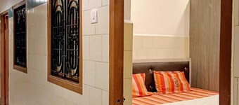 sam galaxy guest house