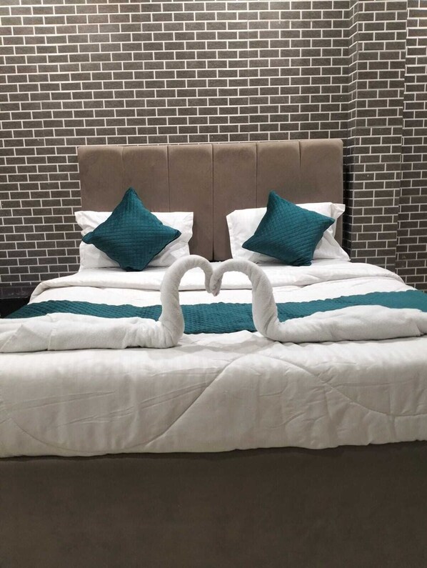 Deluxe Double Room | Free WiFi