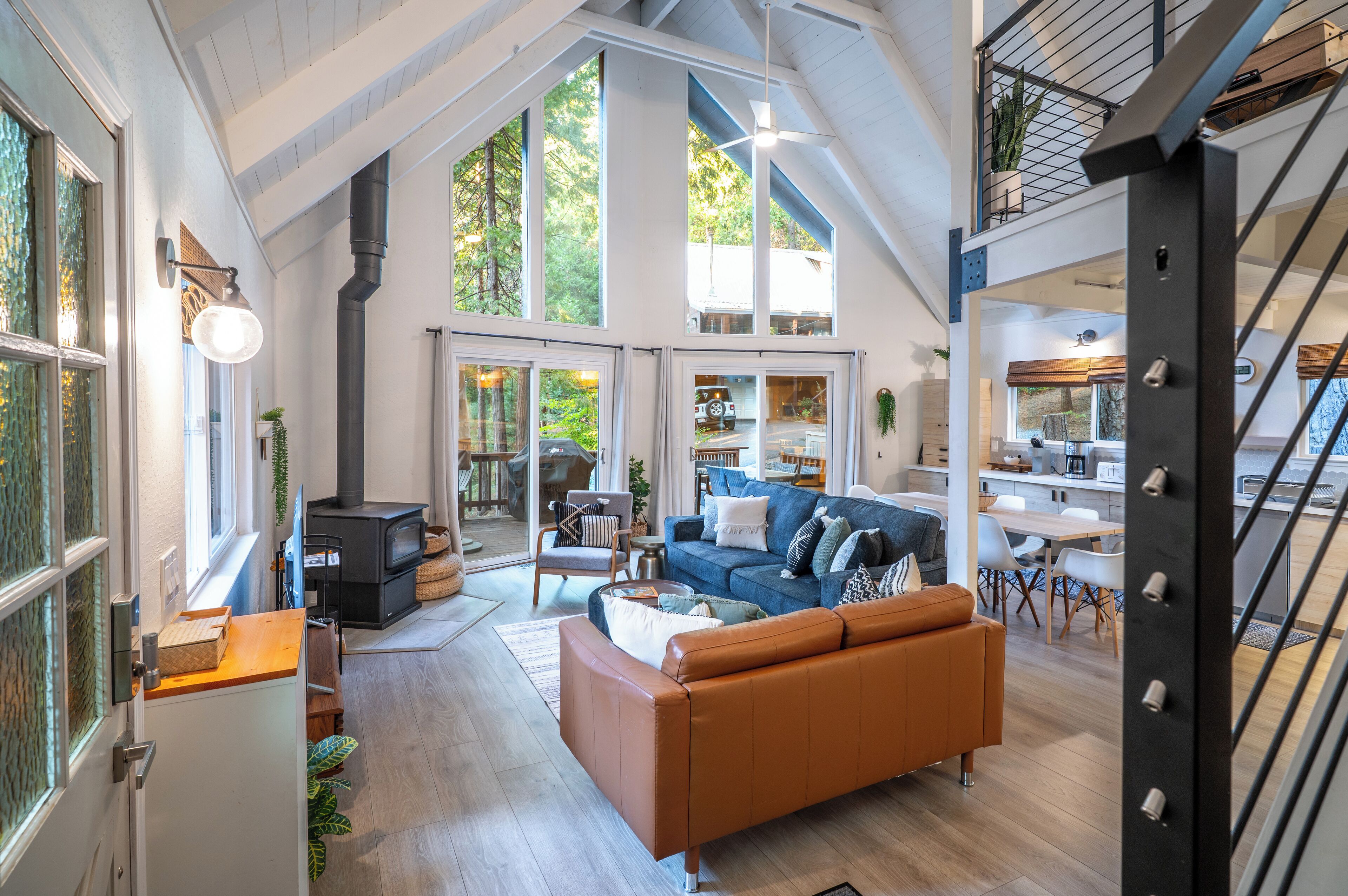 Smart TV, fireplace, foosball, books