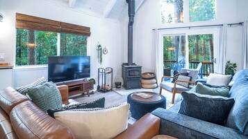 Smart TV, fireplace, foosball, books