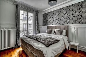 2 chambres, fer et planche à repasser, Wi-Fi gratuit, draps fournis