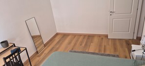 2 chambres, fer et planche Ă repasser, Wi-Fi, literie fournie