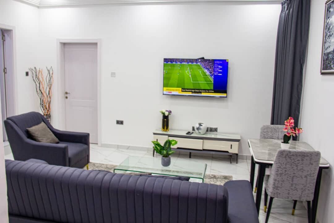 Apartemen Mewah, 1 kamar tidur, difabel netra, dapur | Setrika/meja setrika dan Wi-Fi gratis