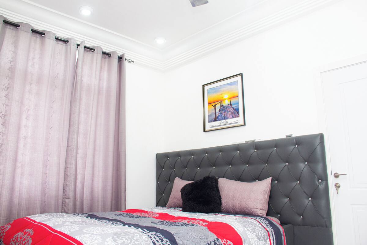 Tabla de planchar con plancha y wifi gratis