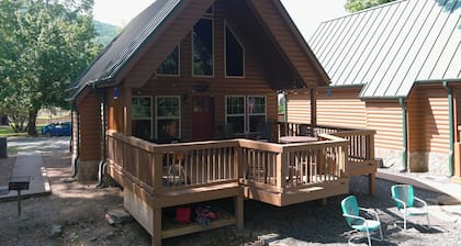 Little Red River Waterfront Cabin for a perfect fishing getaway!