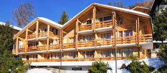 Confortable et lumineux 2.5 pièces de 55m2. Rénové entièrement, décoré et meublé avec beaucoup de go