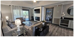 Smart TV, fireplace, DVD player