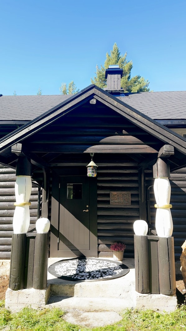 Exterior detail