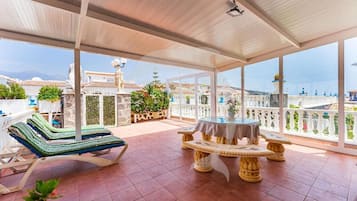 Apartament, 2 dormitoris | Balcó