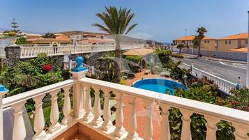 Apartament, 2 dormitoris | Balcó