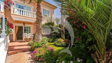 Apartamento, 1 habitación, terraza | Jardín