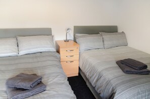 Iron/ironing board, internet, bed sheets