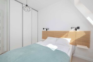 熨斗/熨衫板、Wi-Fi、床單