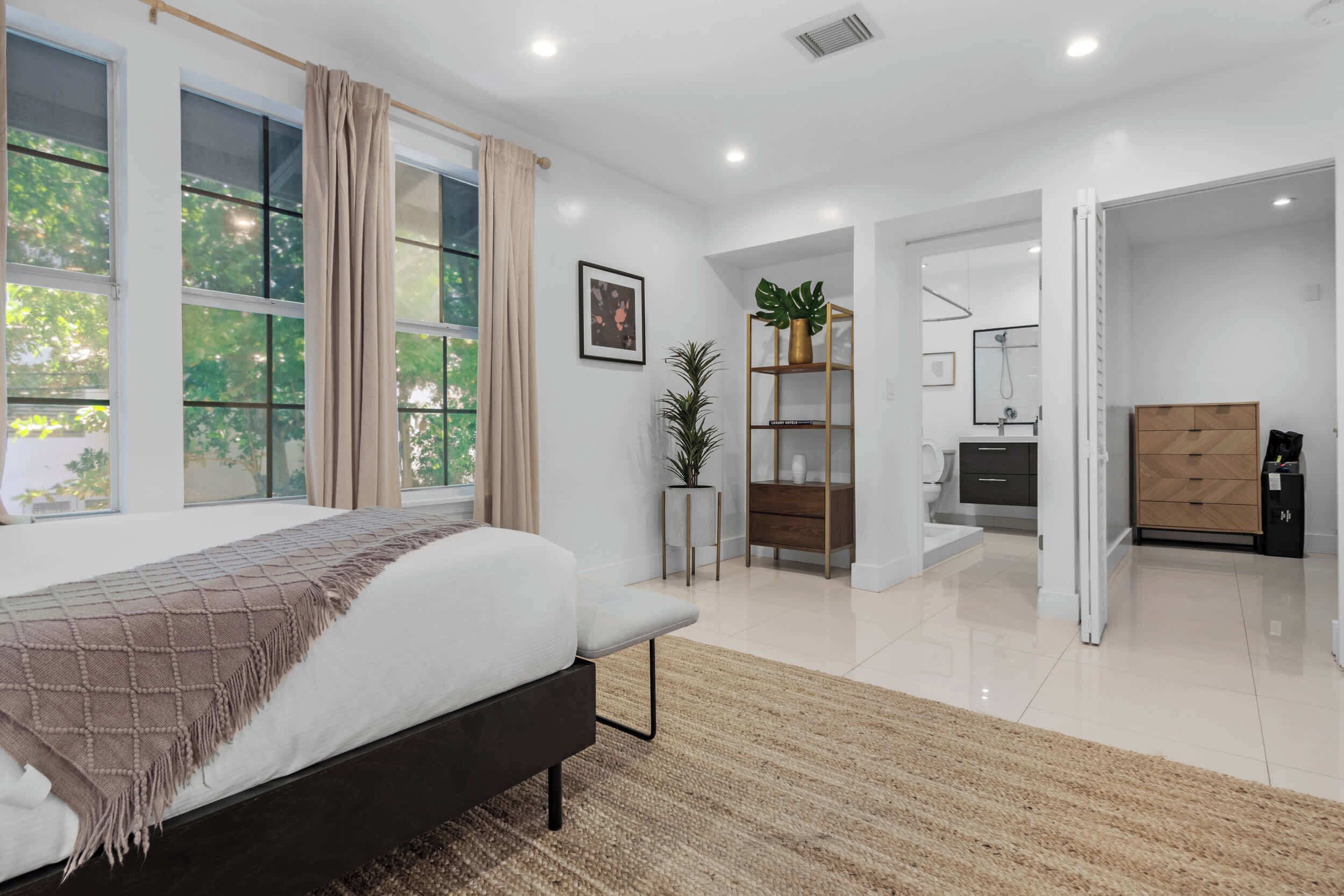 7 bedrooms, iron/ironing board, travel crib, WiFi