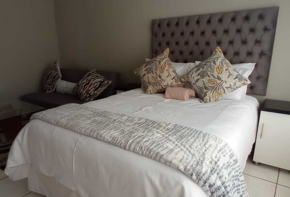 1 chambre, fer et planche à repasser, Wi-Fi gratuit, draps fournis