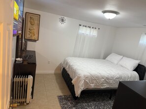 2 bedrooms, desk, iron/ironing board, free WiFi