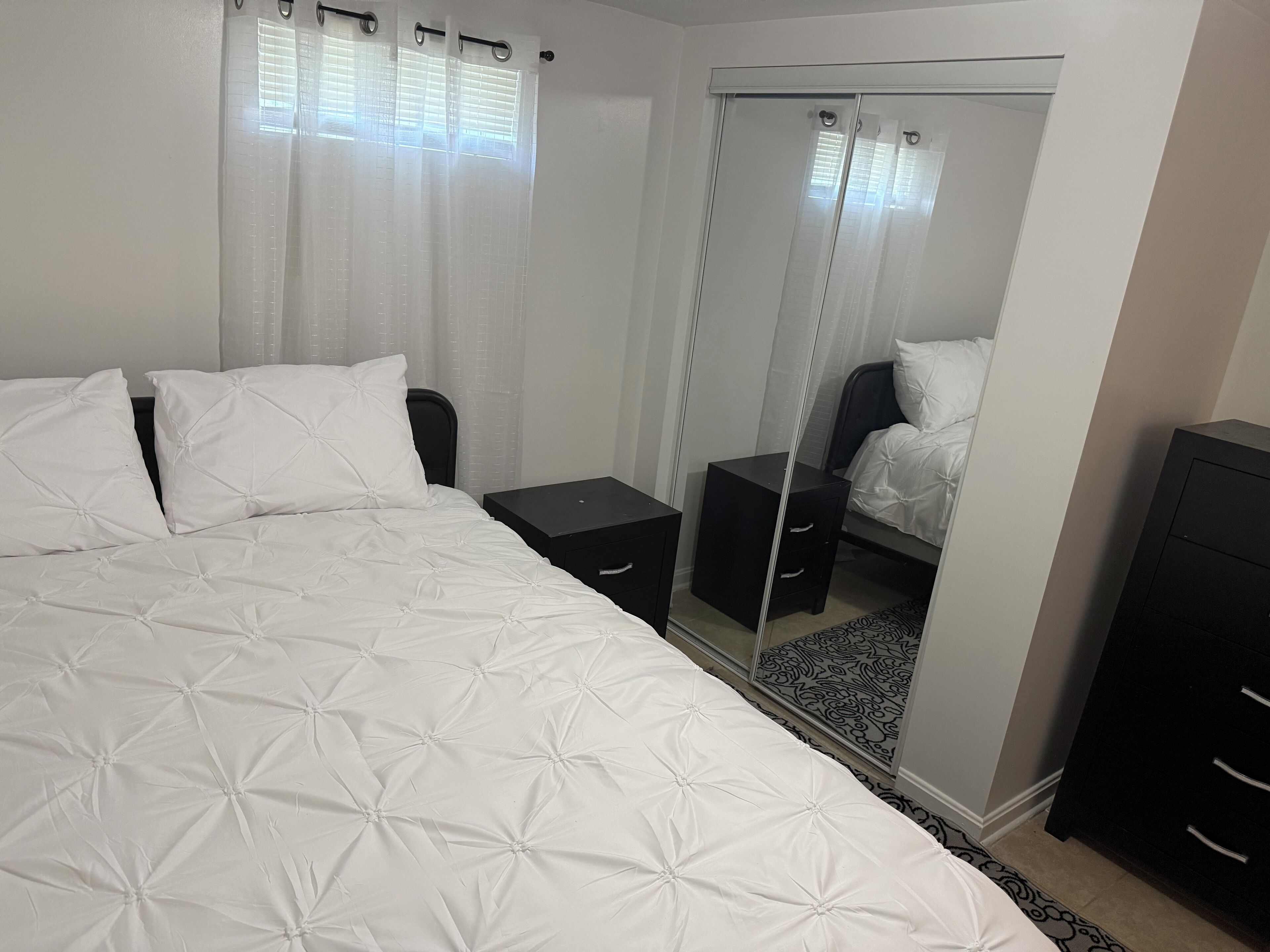 2 chambres, bureau, fer et planche à repasser, Wi-Fi gratuit