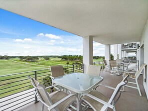 Outdoor dining - Kiva Dunes Lodge Unit 403 (Gulf Shores)