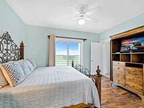 4 bedrooms