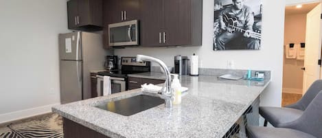 Fridge, microwave, stovetop, dishwasher
