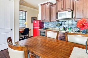 Apartment (1 Bedroom) | Interior - 8 Mi to Disney: Pet-friendly Apt w/ Resort Perks (Kissimmee)