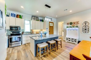 Talo (4 Bedrooms) | Sisätilat