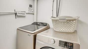 Apartemen (4 Bedrooms) | Interior