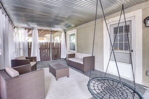 Apartment (4 Bedrooms) | Interior - Getaway w/ Home Gym & Theater Room in Hoover Area (Birmingham)