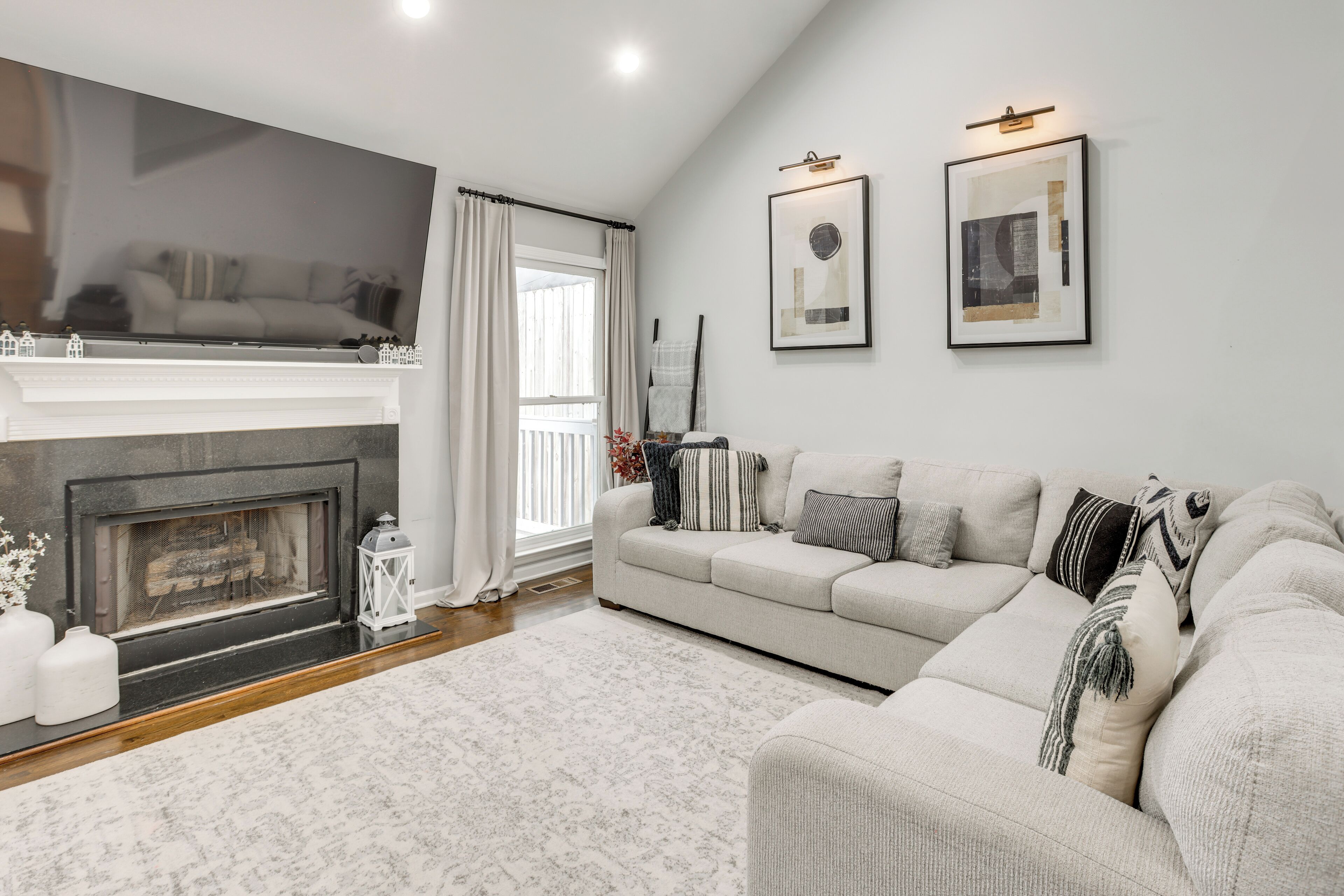 Apartment (4 Bedrooms) | Front of property