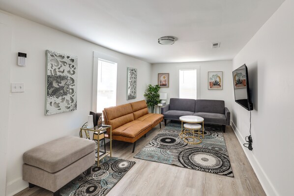 House (2 Bedrooms) | Front of property