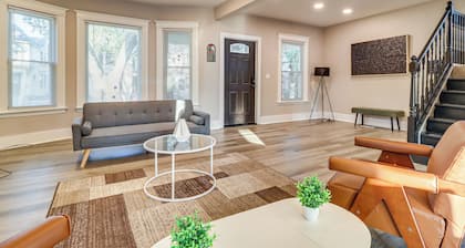 3 Mi to Dtwn Detroit: Spacious Home w/ Yard!