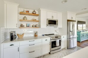 House (2 Bedrooms) | Interior