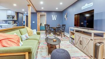 Apartment (2 Bedrooms) | Front of property