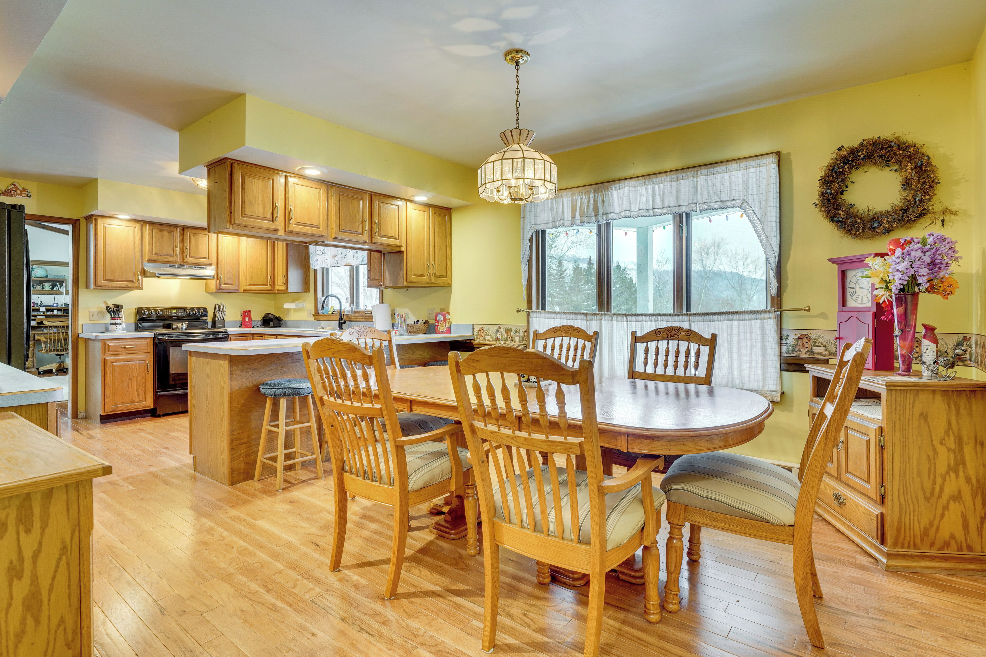 House (3 Bedrooms) | Interior