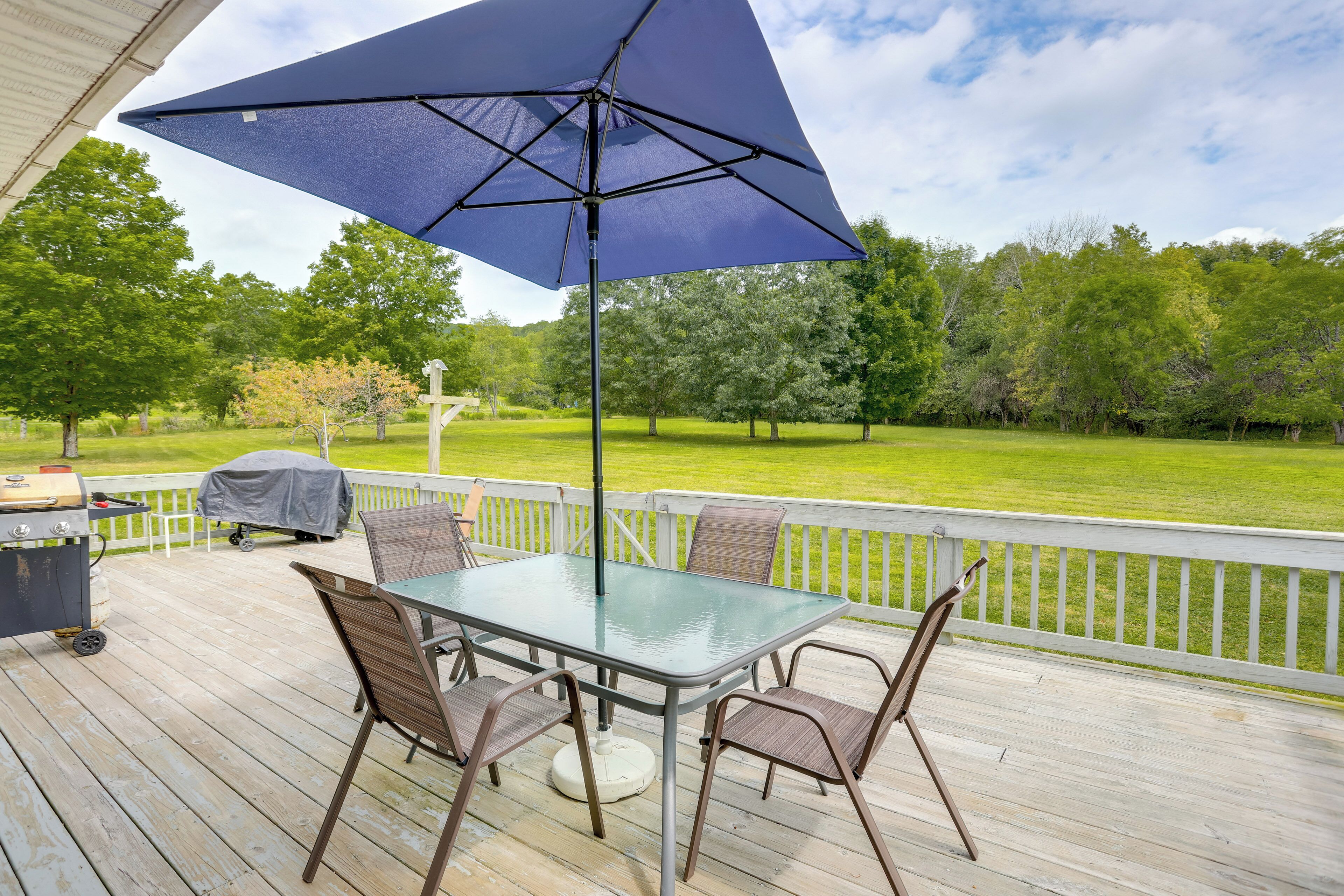 Rumah (3 Bedrooms) | Bagian depan properti