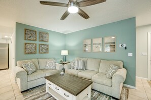 House (2 Bedrooms) | Interior - 3 Mi to Manasota Key: Stylish Single-story Home! (Venice)